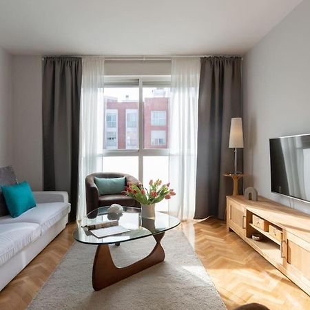 Apartamento Vivienda Con Zona De Trabajo, Piscina Y Parking Madrid Exterior foto