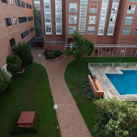 Apartamento Vivienda Con Zona De Trabajo, Piscina Y Parking Madrid Exterior foto