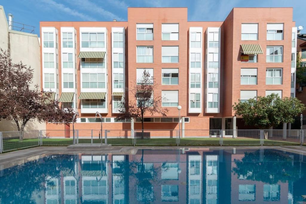 Apartamento Vivienda Con Zona De Trabajo, Piscina Y Parking Madrid Exterior foto