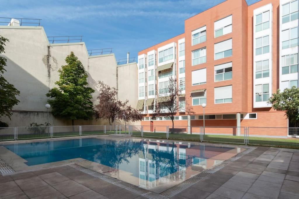 Apartamento Vivienda Con Zona De Trabajo, Piscina Y Parking Madrid Exterior foto